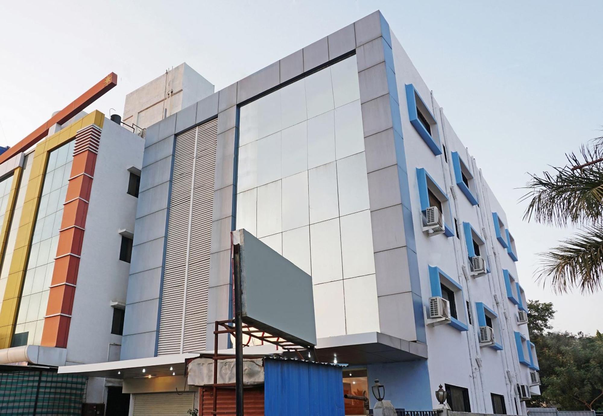 Super Hotel O Shirdi Sai Inn Zewnętrze zdjęcie